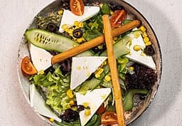 Akdeniz Salata