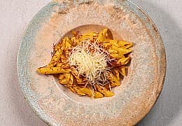 Acılı Cheddarlı Penne